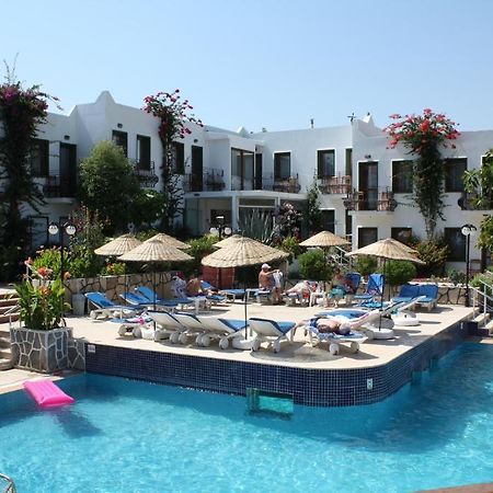 Bronze Hotel Gümbet Buitenkant foto