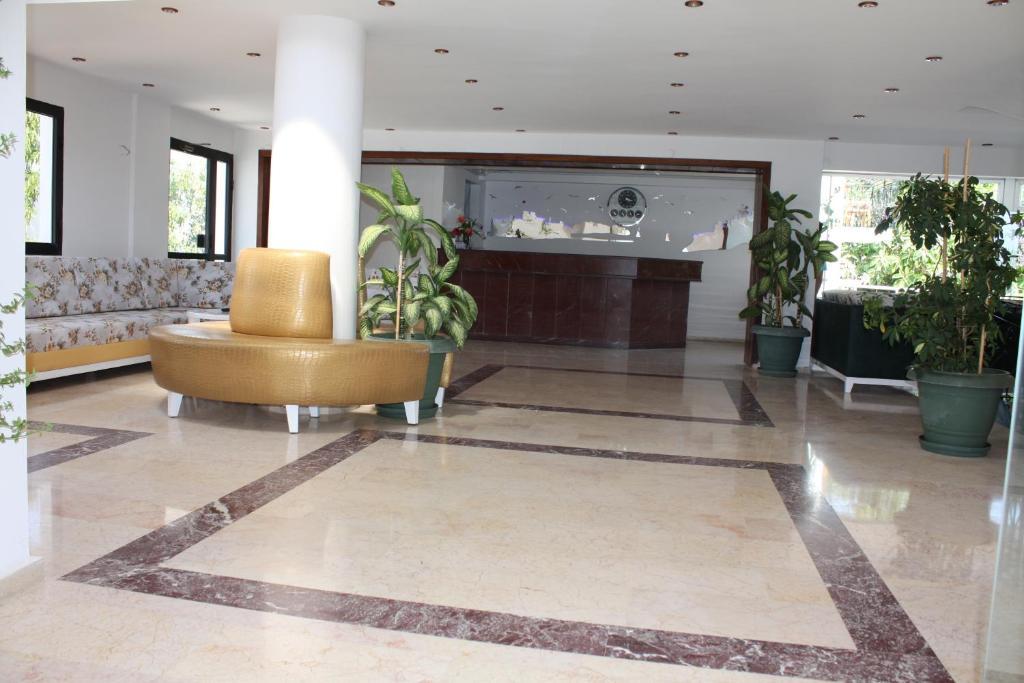 Bronze Hotel Gümbet Buitenkant foto